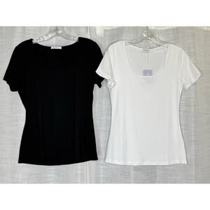 Set of 2 MangoPop White Black Short Sleeve Scoop Neck Tee Shirt Sz Medium Large